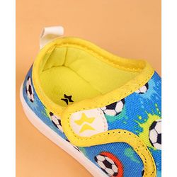 Cute Walk by Babyhug Velcro Closure Casual Shoes with Ball Print - Blue