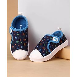 Cute Walk by Babyhug Velcro Closure Casual Shoes with Star Print - Navy Blue