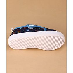 Cute Walk by Babyhug Velcro Closure Casual Shoes with Star Print - Navy Blue
