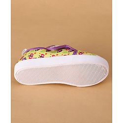 Cute Walk by Babyhug Velcro Closure Casual Shoes With Butterfly Print - Yellow