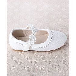 Cute Walk by Babyhug Velcro Closure Ballerina With Floral Applique & Checks Design - White