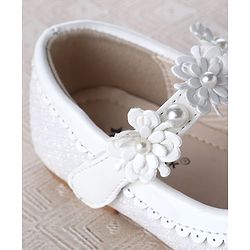Cute Walk by Babyhug Velcro Closure Ballerina With Floral Applique & Checks Design - White