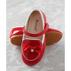 Cute Walk by Babyhug Ballerina With Velcro Closure & Bow Applique - Red