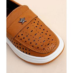 Cute Walk by Babyhug Slip On Solid Loafer - Tan