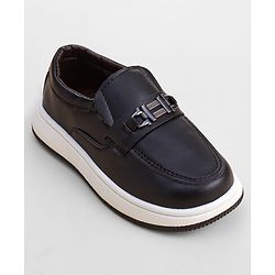Cute Walk by Babyhug Slip On Loafer with Applique - Black
