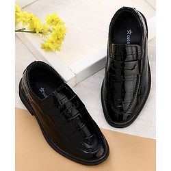 Cute Walk by Babyhug Slip On Solid Oxford Shoes - Black