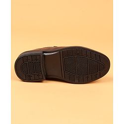 Cute Walk by Babyhug Slip On Solid Oxford Shoes - Brown