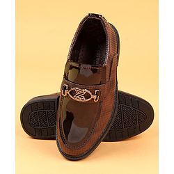 Cute Walk by Babyhug Slip On Solid Oxford Shoes - Brown