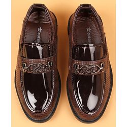 Cute Walk by Babyhug Slip On Solid Oxford Shoes - Brown
