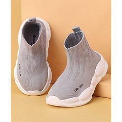 Cute Walk by Babyhug Casual Shoes Solid Color With Logo Print  - Black