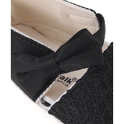 Cute Walk by Babyhug Slip On Booties With Bow Applique - Pink