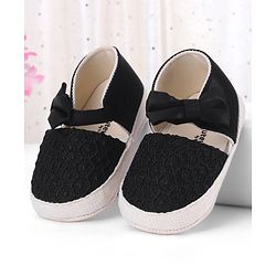 Cute Walk by Babyhug Slip On Booties With Bow Applique - Pink