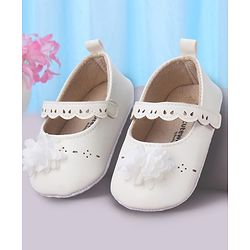 Cute Walk by Babyhug Booties with Velcro Closure & Floral Applique - White