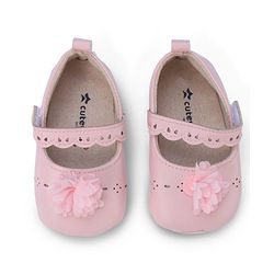 Cute Walk by Babyhug Booties with Velcro Closure & Floral Applique - White