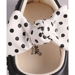 Cute Walk by Babyhug Booties with Velcro Closure & Bow Applique - Black