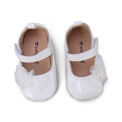 Cute Walk by Babyhug Booties with Velcro Closure & Floral Applique - White