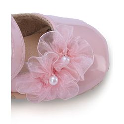 Cute Walk by Babyhug Booties with Velcro Closure & Floral Applique - White