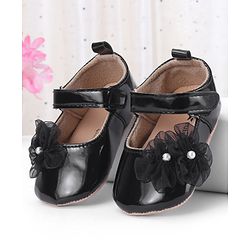 Cute Walk by Babyhug Booties with Velcro Closure & Floral Applique - White