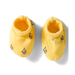 Babyhug 100% Cotton Interlock Knit Cap Mittens & Booties Set With Nautical Print Yellow - Diameter 10 cm