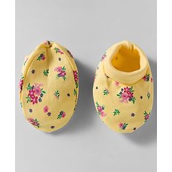 Babyhug 100% Cotton Interlock Knit Cap Mittens & Booties Set With Floral Print Yellow - Diameter 12 cm