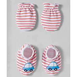 Babyhug 100% Cotton Interlock Knit Mittens & Booties Set With Vehicle Print - Red