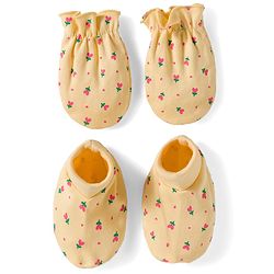 Babyhug 100% Cotton Knit Mittens & Booties Set with Floral Print - Yellow
