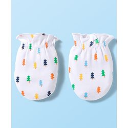 Babyhug 100% Cotton Knit Mittens and Bootie Set with Tree - White