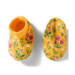 Babyhug 100% Cotton Knit Cap Mittens & Booties With Floral Print Yellow - Diameter 13 cm
