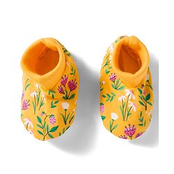 Babyhug 100% Cotton Knit Cap Mittens & Booties With Floral Print Yellow - Diameter 13 cm