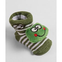 Cute Walk by Babyhug Socks with Applique - Green
