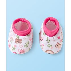 Babyhug 100% Cotton Interlock Knit Cap Mittens & Booties Set With Floral Print Pink & White - Diameter 10.5 cm