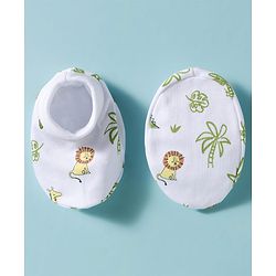 Babyhug 100% Cotton Interlock Knit Cap Mittens & Booties Set With Animal Print White - Diameter 17.5 cm
