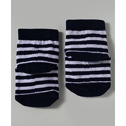 Cute Walk by Babyhug Marvel Knitted Ankle Length Anit Bacterial Socks With Captain America Graphics Pack Of 3 - Navy Blue & Red