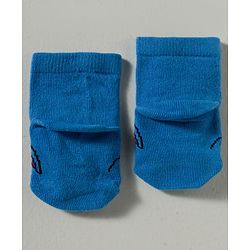Cute Walk by Babyhug Disney Knit Ankle Length Antibacterial Socks with Winnie the Pooh Graphic Pack of 3 - Blue Yellow & Red