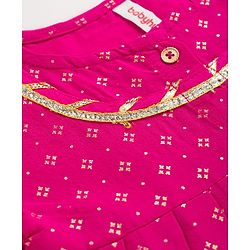 Babyhug Cotton Woven Three Fourth Sleeves Kurta Salwar Set With Floral Pint - Fuchsia