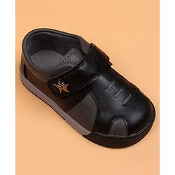 Cute Walk by Babyhug Velcro Closure Solid Oxford Shoes - Tan
