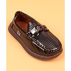 Cute Walk by Babyhug Slip On Solid Oxford Shoes - Brown