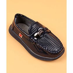 Cute Walk by Babyhug Slip On Solid Oxford Shoes - Brown