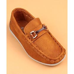 Cute Walk by Babyhug Slip On Solid Loafers - Brown