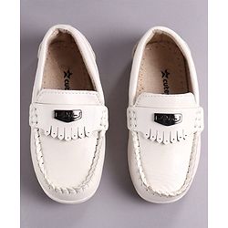 Cute Walk by Babyhug Solid Slip on Loafers With Applique - White
