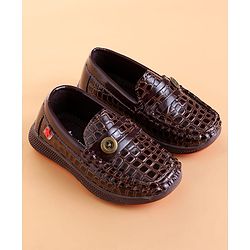 Cute Walk by Babyhug Loafer With Textured Design & Button Applique - Brown