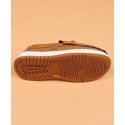 Cute Walk by Babyhug Formal Shoes With Textured Design - Navy Blue