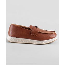 Cute Walk by Babyhug Solid Color Loafers with 3D Applique - Brown