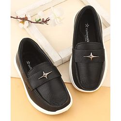 Cute Walk by Babyhug Solid Color Loafers with 3D Applique - Brown