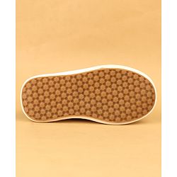 Cute Walk by Babyhug Solid Color Loafers with 3D Applique - Brown