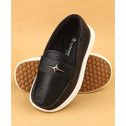 Cute Walk by Babyhug Solid Color Loafers with 3D Applique - Brown