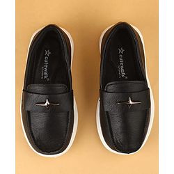 Cute Walk by Babyhug Solid Color Loafers with 3D Applique - Brown