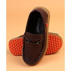 Cute Walk by Babyhug Slip On Solid Loafers - Brown