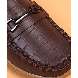 Cute Walk by Babyhug Slip On Solid Loafers - Brown