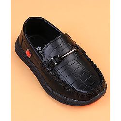 Cute Walk by Babyhug Slip On Solid Loafers - Brown
